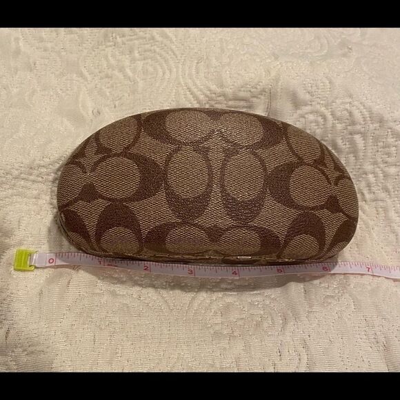 COACH MONOGRAMMED HARD SUNGLASSES CASE - Picture 3 of 5